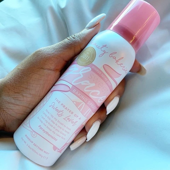 NWT Beauty Bakerie Makeup Setting Mist - Picture 2 of 3